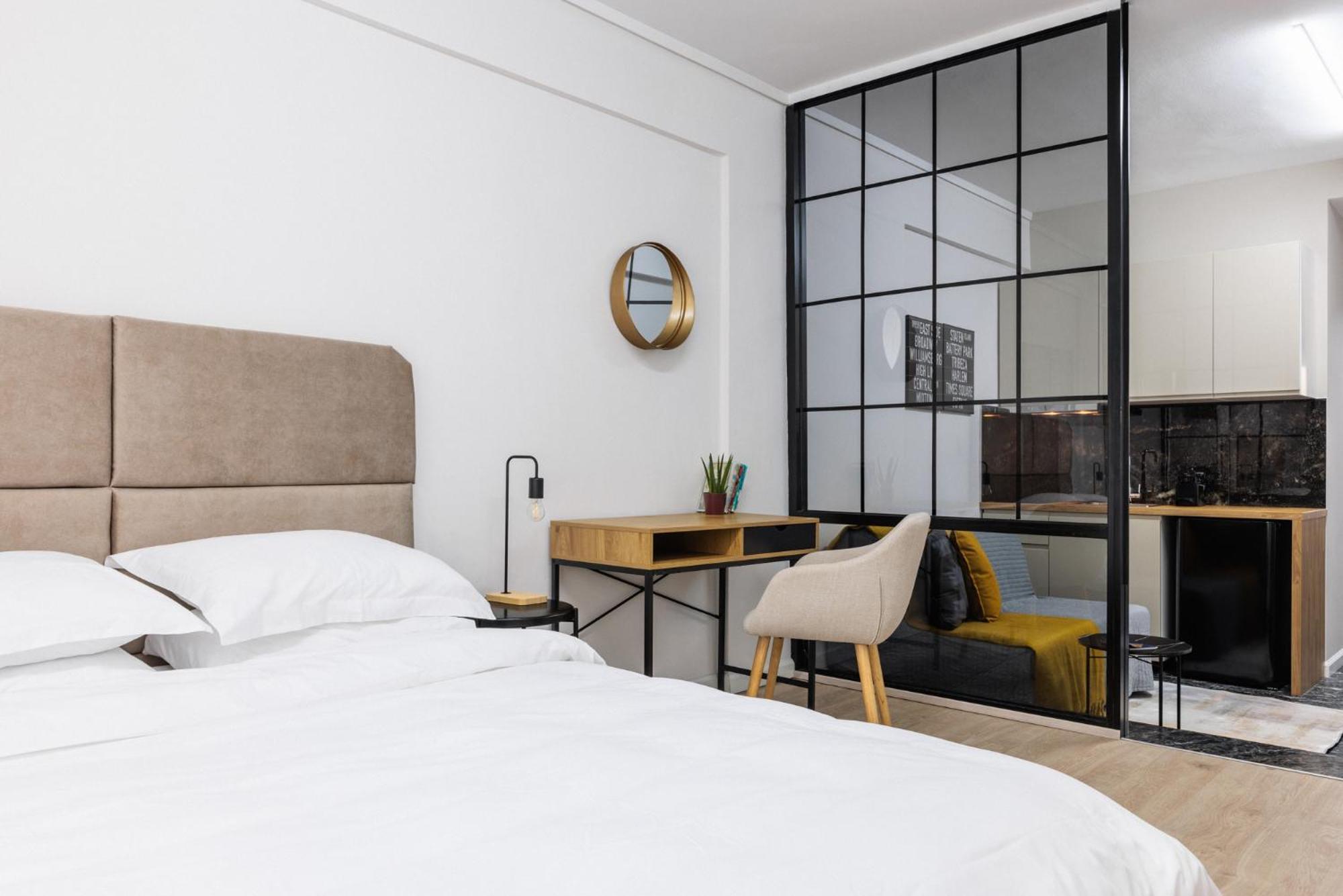B&M Suites Солун Екстериор снимка